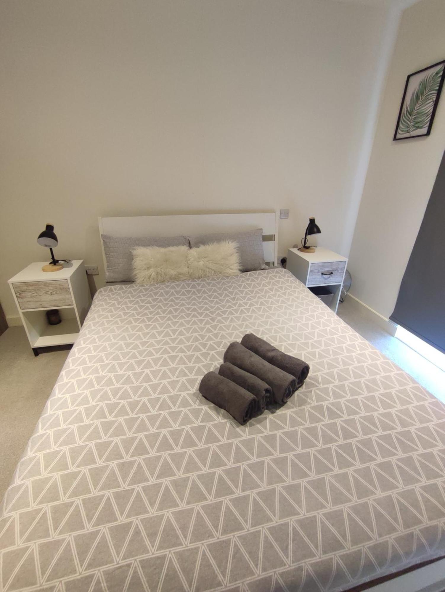 Luxury Riverside Apt With Easy Access To Central London, O2, Excel Centre And Parking Exterior photo