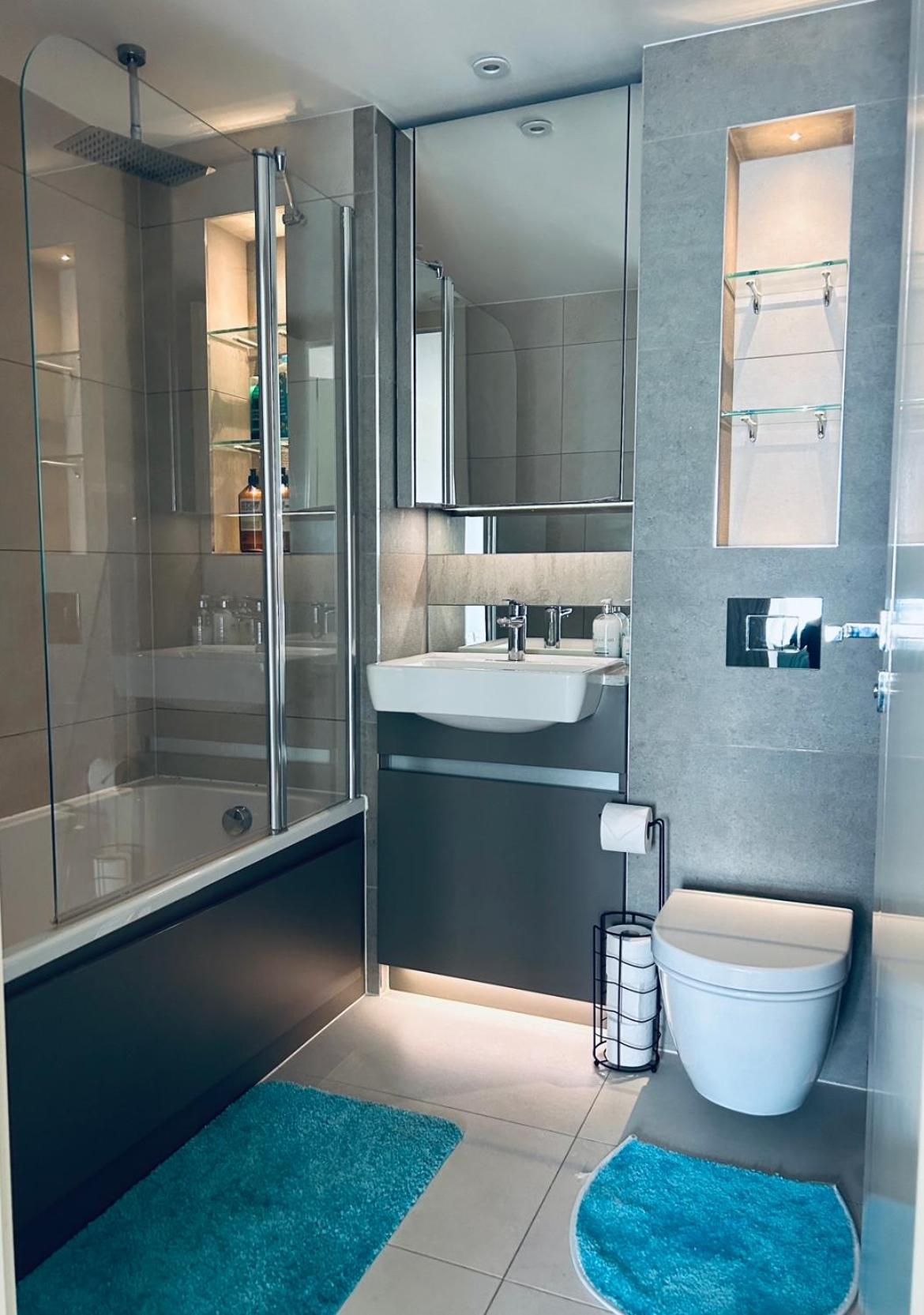 Luxury Riverside Apt With Easy Access To Central London, O2, Excel Centre And Parking Exterior photo